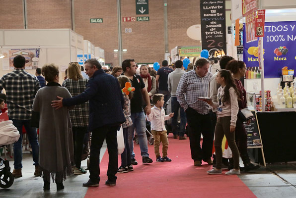 La fiesta se traslada a Feria
General, que permanecerá
abierta hasta el domingo
